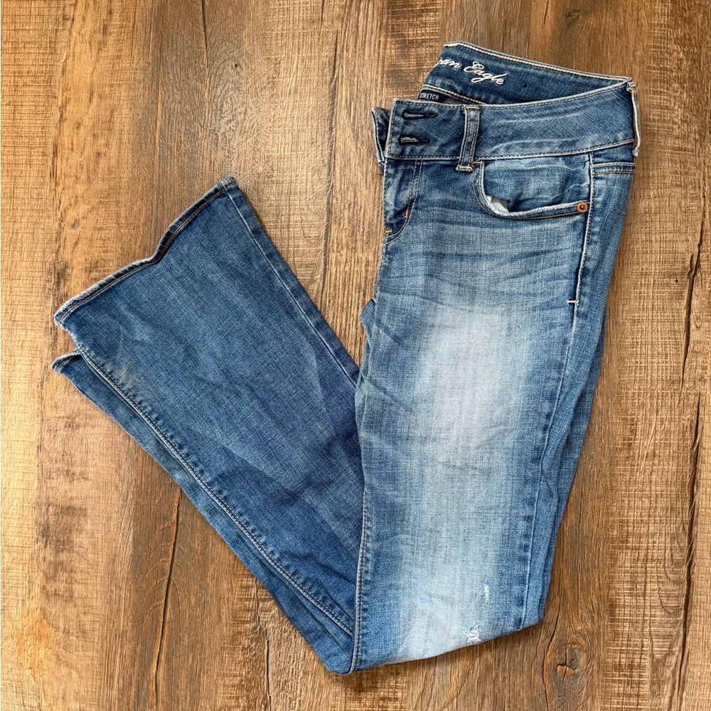 American Eagle Outfitters Flare Jeans in Classic Blue